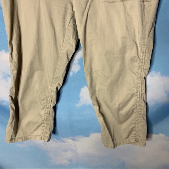 R4R- Khaki Capri size 13 - Picture 3 of 10